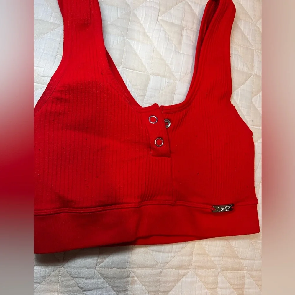 Red bombshell bra - Picture 2 of 3